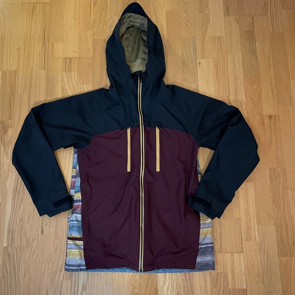 686 InfiDRY Waterproof Thermal Snowboard Ski Jacket Small - Picture 8 of 13